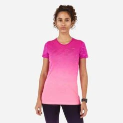 TEE SHIRT RUNNING FEMME RESPIRANT KIPRUN CARE ROUGE -Magasin De Vêtements De Sport 8604364
