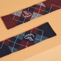 Chaussettes D'équitation 500 Adulte Motifs Graph Bourgogne/noir -Magasin De Vêtements De Sport chaussettes d equitation 500 adulte motifs graph bourgogneslashnoir 3