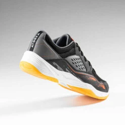 Chaussures De Handball Homme - H100 Gris Noir Orange 11 Chaussures De Handball Homme - H100 Gris Noir Orange -Magasin De Vêtements De Sport chaussures de handball homme h100 gris noir orange 3