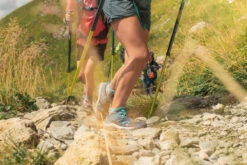 Quechua Chaussures De Randonnée Montagne Basses Lacet Fille Crossrock Bleue 35-38 -Magasin De Vêtements De Sport chaussures de randonnee montagne basses lacet fille crossrock bleuesslashrose 35 38 7