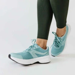 CHAUSSURES DE RUNNING FEMME KALENJI RUN CUSHION BLEU 22 CHAUSSURES DE RUNNING FEMME KALENJI RUN CUSHION BLEU -Magasin De Vêtements De Sport chaussures jogging cushion noir corail femme 8