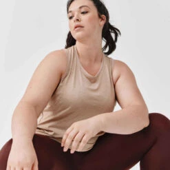 Kalenji Débardeur Respirant Running Femme - Soft Beige 11 Kalenji Débardeur Respirant Running Femme - Soft Beige -Magasin De Vêtements De Sport debardeur running respirant femme soft beige 3