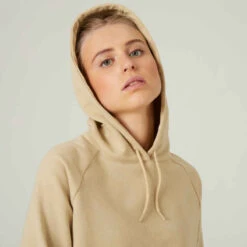 Sweat à Capuche Crop Fitness Femme - 520 Beige -Magasin De Vêtements De Sport hoodie 520 cropped a capuche majorite coton fitness beige 3