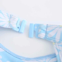 Maillot De Bain Jupe Une Pièce Pour Fille - CN 1P MINI AMBER DAISIES BLEU 10 Maillot De Bain Jupe Une Pièce Pour Fille - CN 1P MINI AMBER DAISIES BLEU -Magasin De Vêtements De Sport maillot de bain jupe une piece pour fille cn 1p mini amber daisies bleu 3