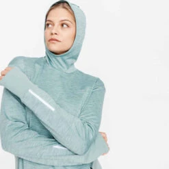 Kalenji Sweat Running à Capuche Femme - Warm Vert 13 Kalenji Sweat Running à Capuche Femme - Warm Vert -Magasin De Vêtements De Sport sweat capuche running run warm noir femme 4