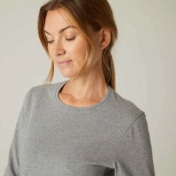 T-shirt Fitness Manches Longues Slim Coton Extensible Col Rond Femme Gris -Magasin De Vêtements De Sport t shirt tunique coton extensible fitness 3