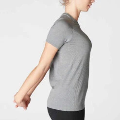 T-SHIRT YOGA DYNAMIQUE FEMME SANS COUTURES GRIS CHINE -Magasin De Vêtements De Sport t shirt yoga dynamique femme sans coutures gris chine 2