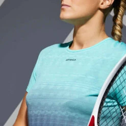 Artengo T-shirt Tennis Light Femme - Ultra Light 900 Turquoise 15 Artengo T-shirt Tennis Light Femme - Ultra Light 900 Turquoise -Magasin De Vêtements De Sport tee shirt de tennis femme ts light 990 marine turquoise 4