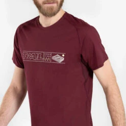 TEE SHIRT DE TRAIL RUNNING MANCHES COURTES GRAPH HOMME BORDEAUX 9 TEE SHIRT DE TRAIL RUNNING MANCHES COURTES GRAPH HOMME BORDEAUX -Magasin De Vêtements De Sport tee shirt manches courtes trail running turquoise homme 2