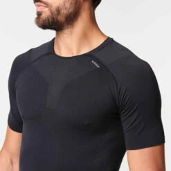 T-SHIRT RUNNING HOMME RESPIRANT KIPRUN SKINCARE NOIR -Magasin De Vêtements De Sport tee shirt running homme respirant kiprun skincare noir 3
