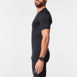 T-SHIRT RUNNING HOMME RESPIRANT KIPRUN SKINCARE NOIR -Magasin De Vêtements De Sport tee shirt running homme respirant kiprun skincare noir 5