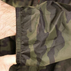 VESTE CHASSE IMPERMÉABLE LEGERE CAMO VERTE 100 -Magasin De Vêtements De Sport veste chasse impermeable legere 100 camo verte 6